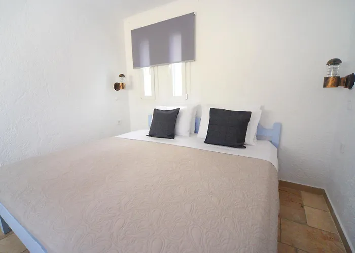 Anthelia Apartments